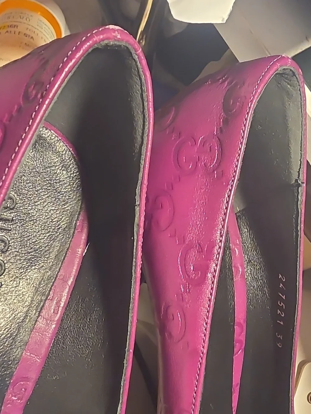 Gucci leather peep